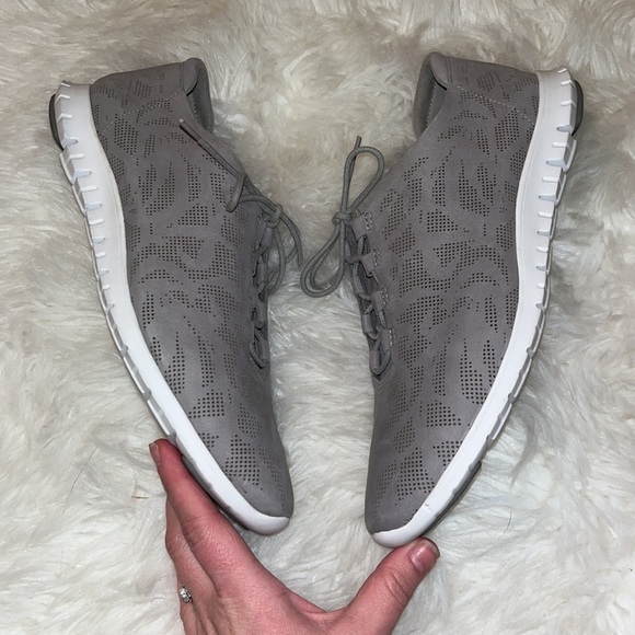 Cole Haan Zerogrand Perforated Trainer Womens Size 8 Gray Ironstone Nubuck 9.5 - Picture 6 of 9